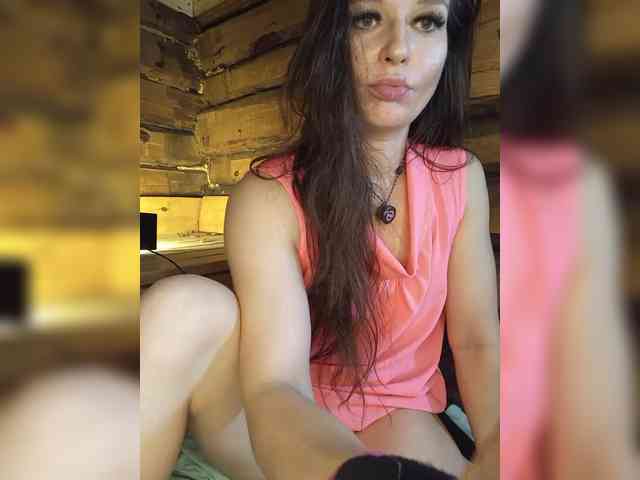 DariMneLubov webcam