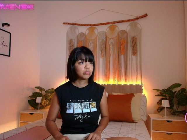 EvyOwens live cam on BongaCams