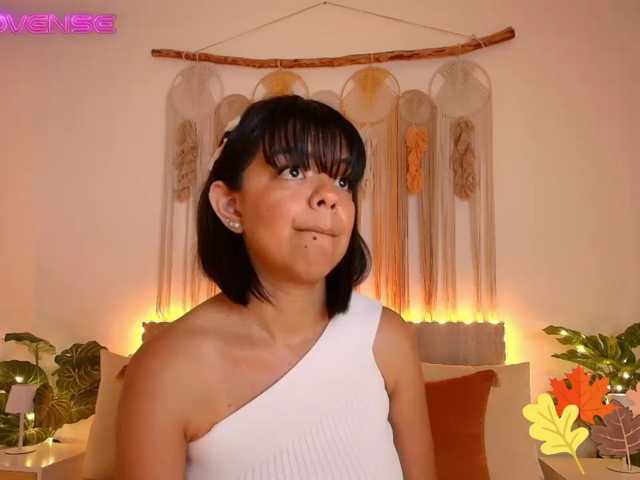 EvyOwens live cam on BongaCams