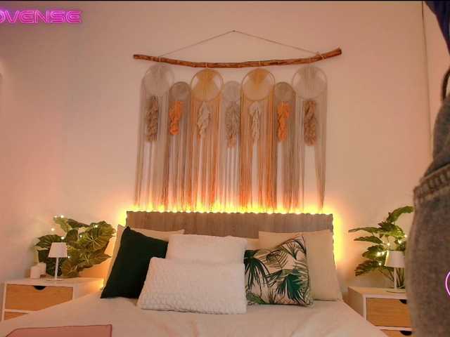 EvyOwens live webcam show