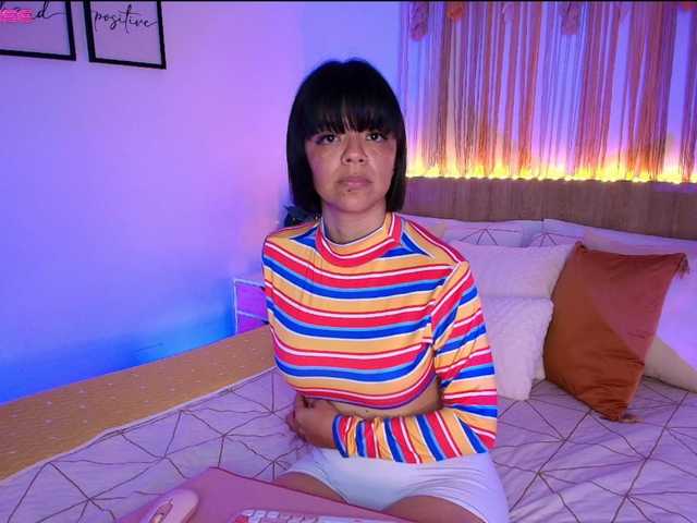 EvyOwens live cam on BongaCams