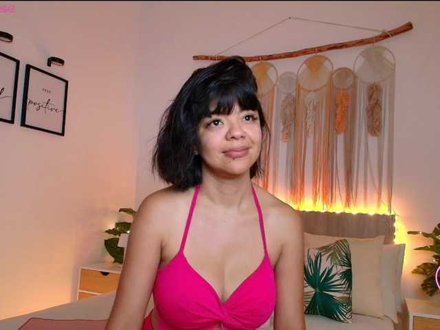 EvyOwens live cam on BongaCams