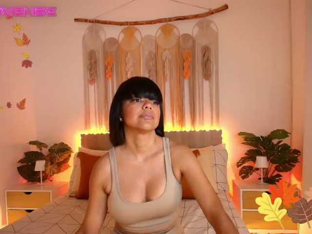 EvyOwens live cam preview
