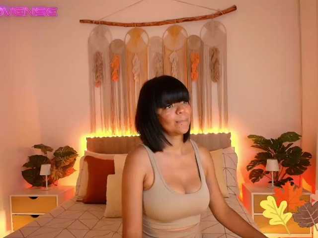 EvyOwens live cam on BongaCams