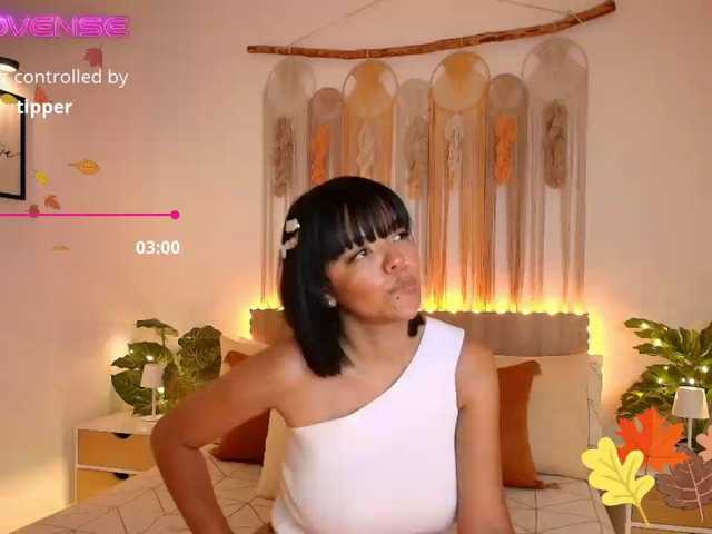 EvyOwens live cam preview