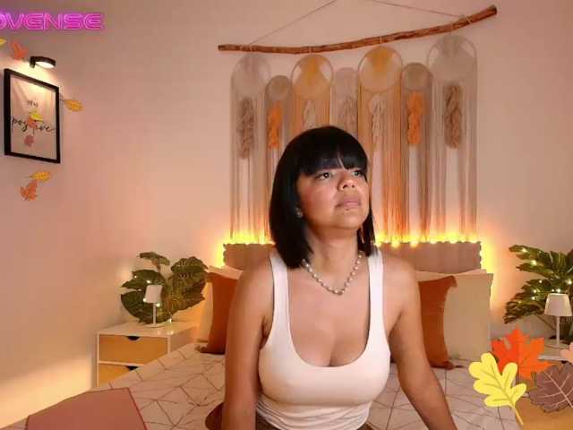 EvyOwens live cam on BongaCams