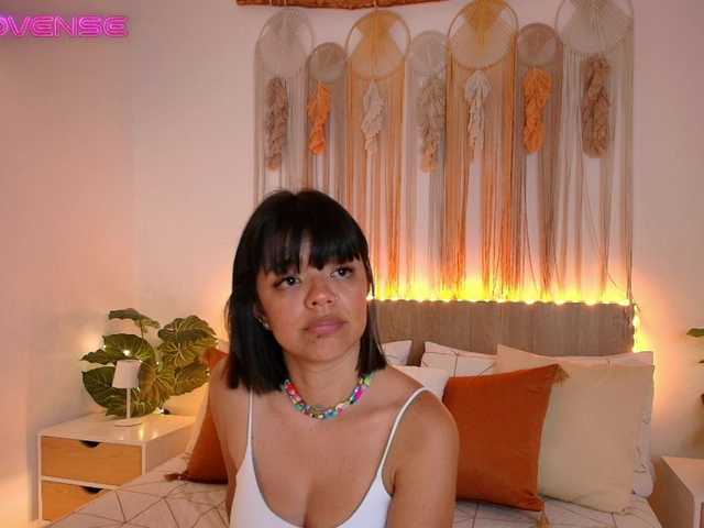 EvyOwens live cam on BongaCams