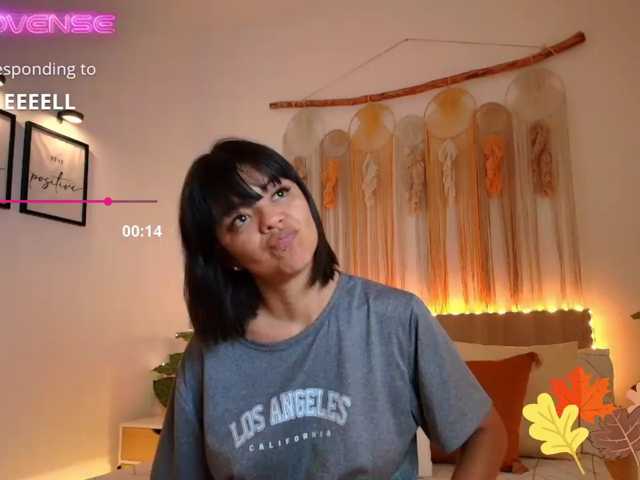 EvyOwens live cam preview