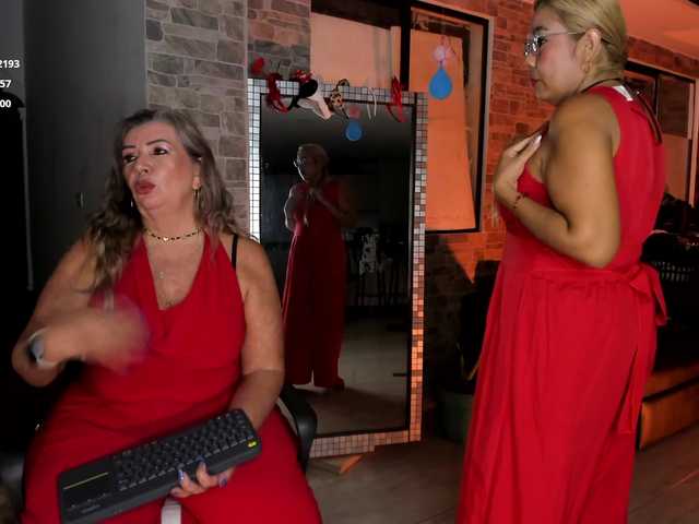 mature-younga live cam on BongaCams