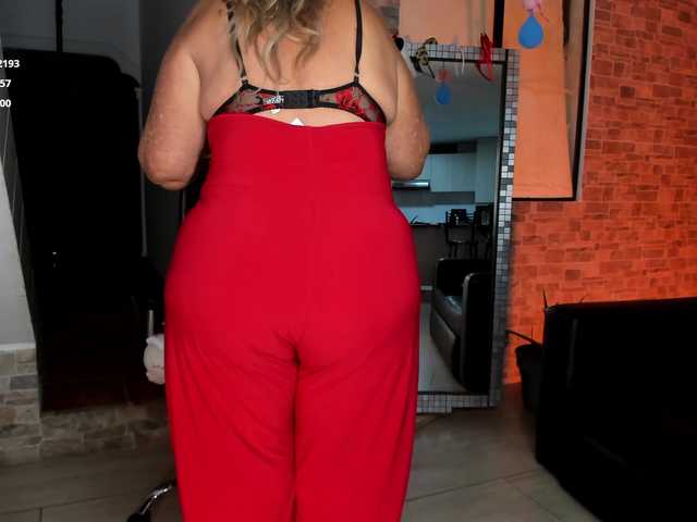 mature-younga live cam on BongaCams