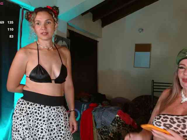 mature-younga webcam