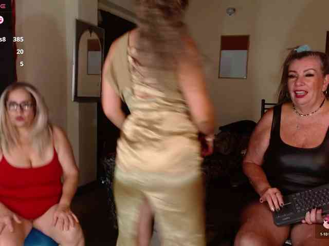 mature-younga webcam