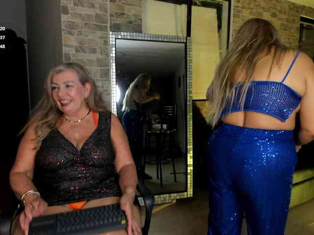 mature-younga webcam