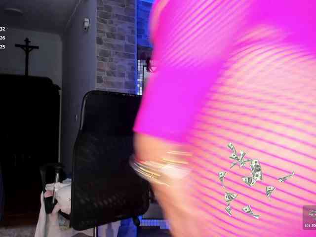 mature-younga webcam