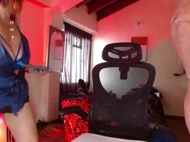 mature-younga webcam