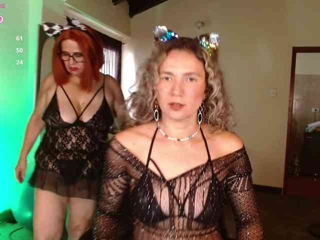 mature-younga webcam