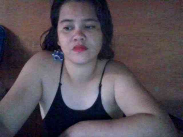 LovelyShaxxx3 webcam