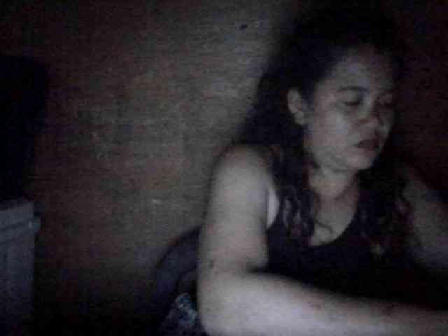 LovelyShaxxx3 webcam