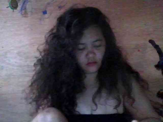 LovelyShaxxx3 webcam