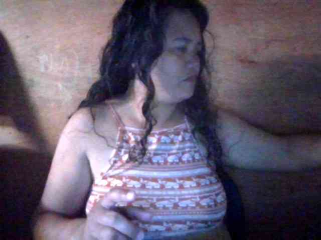 LovelyShaxxx3 webcam