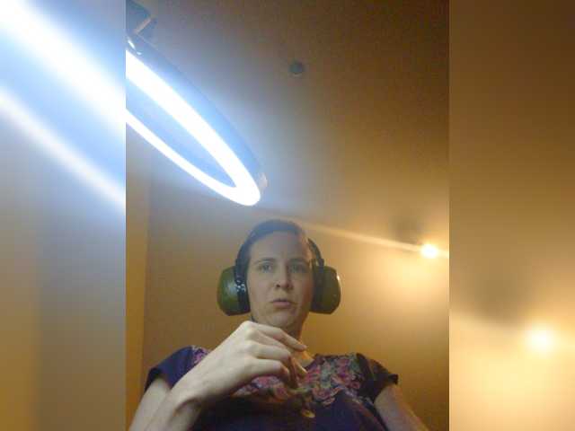 Magretta_Dering live cam preview