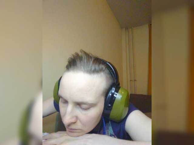 Magretta_Dering live cam preview