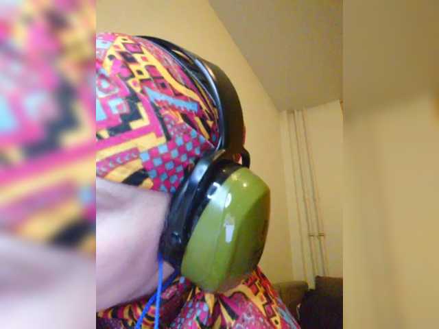 MagrettaXX's BongaCams show and profile