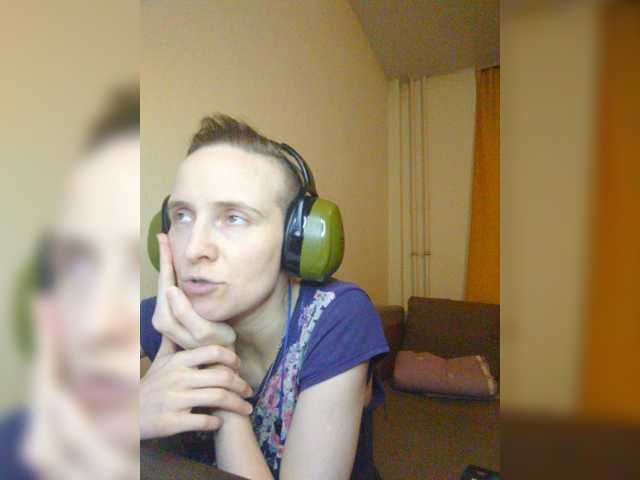 Magretta_Dering live cam preview