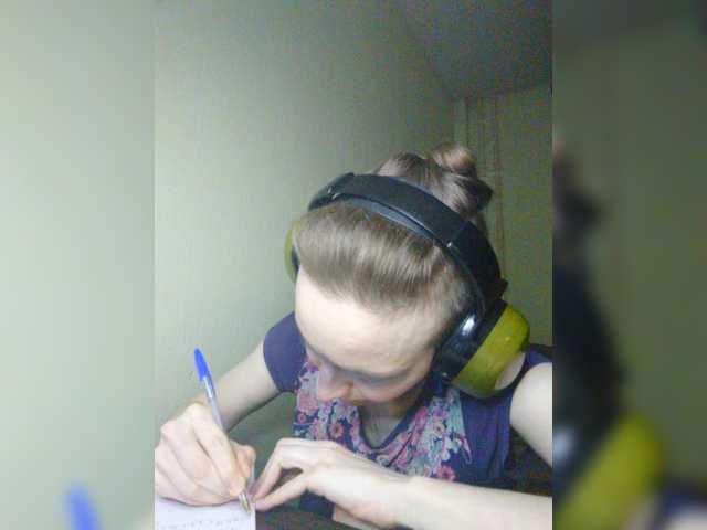 Magretta_Dering live cam on BongaCams