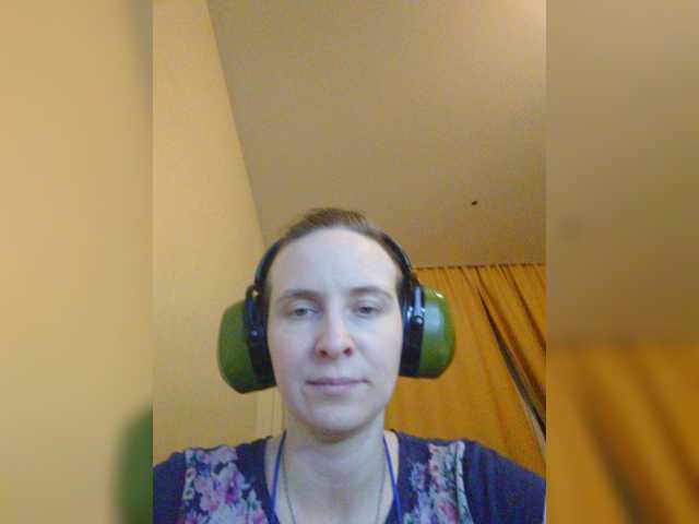 Magretta_Dering live cam preview