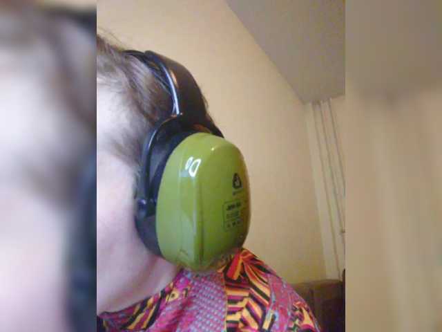 MagrettaXX's BongaCams show and profile