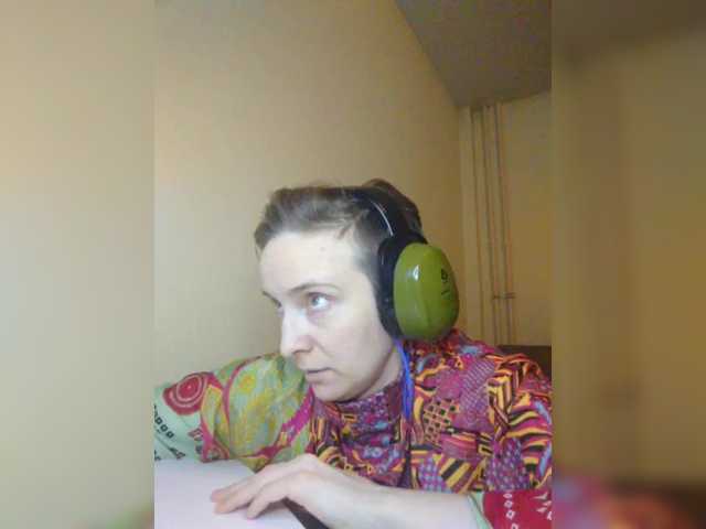 Magretta_Dering — live female cam