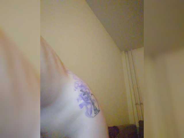Magretta_Dering live webcam show