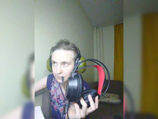 MagrettaXX, live now on BongaCams