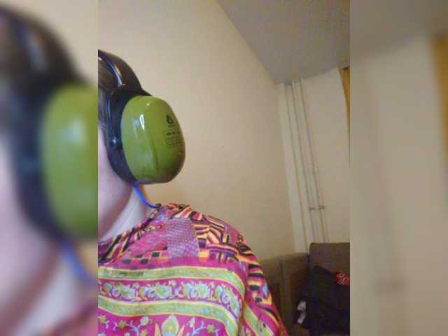 MagrettaXX's BongaCams show and profile