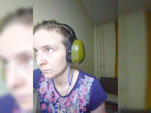 Magretta_Dering live cam preview