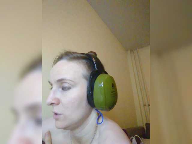 MagrettaXX Live Cam on BongaCams