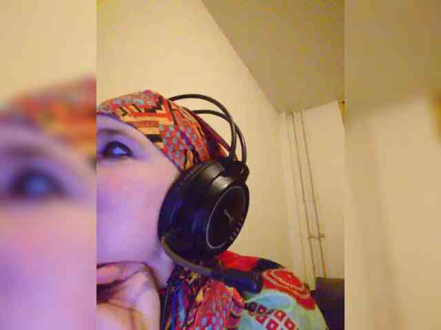 MagrettaXX Live Webcam on BongaCams