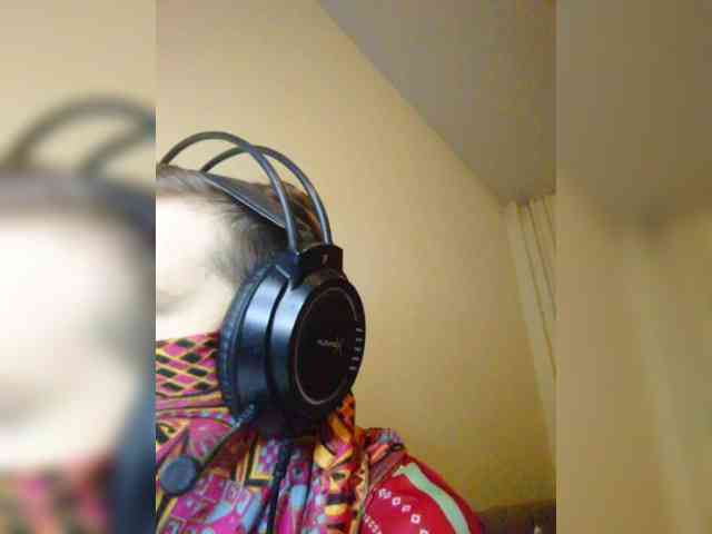 Magretta_Dering webcam