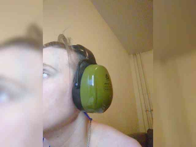 Magretta_Dering webcam