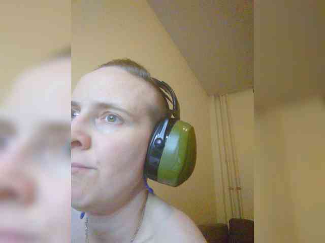 MagrettaXX Live Webcam on BongaCams