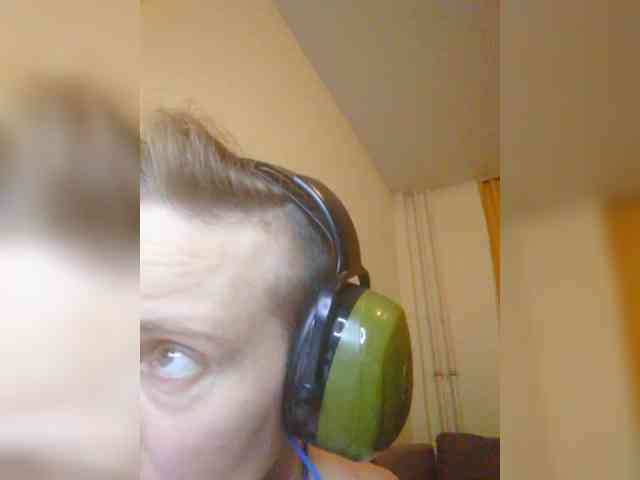 Magretta_Dering webcam