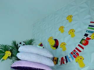 Hellen-Sky Porn Show