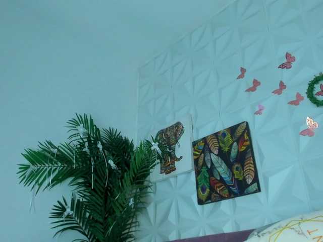 Hellen-Sky live cam on BongaCams
