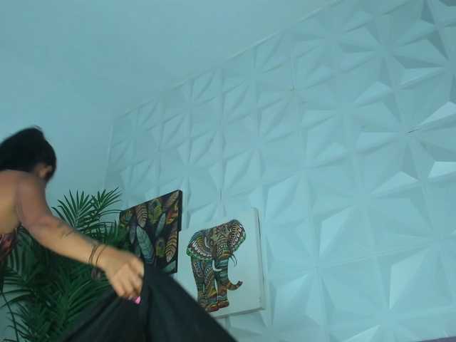 Hellen-Sky live cam on BongaCams