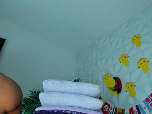 Hellen-Sky live cam on BongaCams