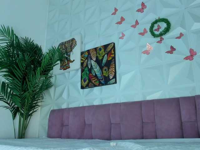 Hellen-Sky live cam on BongaCams