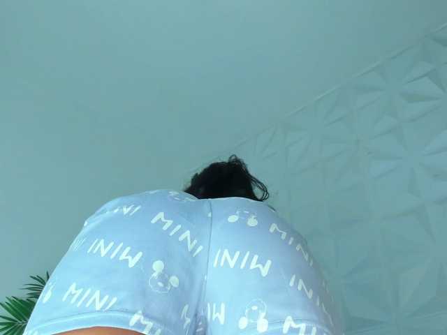 Hellen-Sky live cam on BongaCams