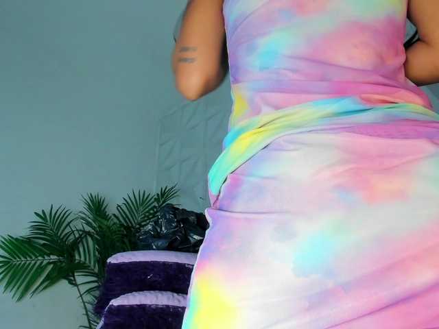 Hellen-Sky live cam on BongaCams