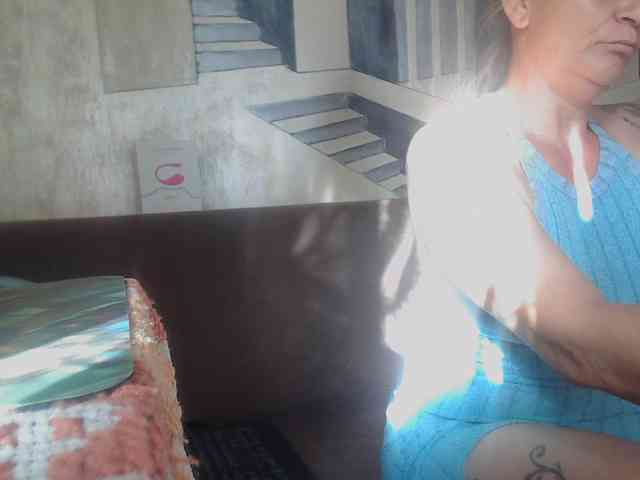 YasminaGeil webcam